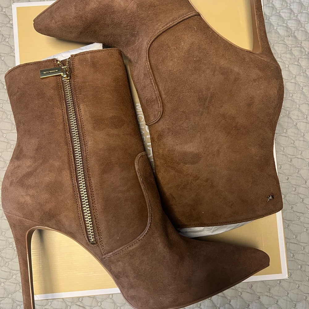 Michael Kors Blaine Ankle Suede Heeled Boots in Dk Caramel